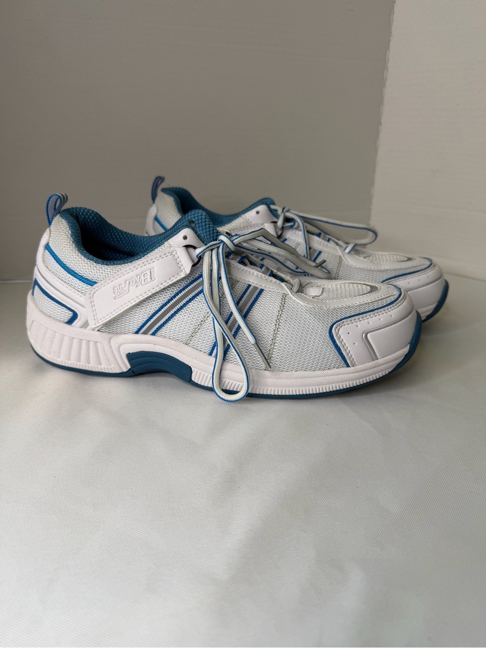 Orthofeet Tahoe Biofit Style 910 Orthopedic Walking Shoe. Size 9.5